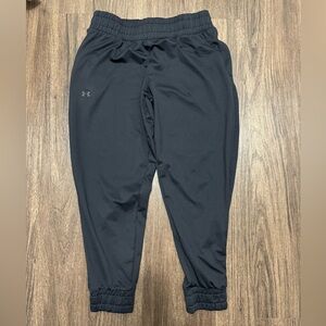 Under Armour crops